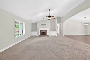 561 Oconee Ln, Commerce, GA 30529 - Photo 9