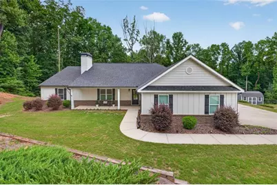 561 Oconee Lane, Commerce, GA 30529 - Photo 3