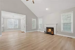 6353 Chestnut Pkwy, Flowery Branch, GA 30542 - Photo 9