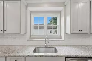 6353 Chestnut Pkwy, Flowery Branch, GA 30542 - Photo 13