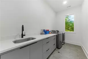 1269 Mayfair Dr, Atlanta, GA 30324 - Photo 25
