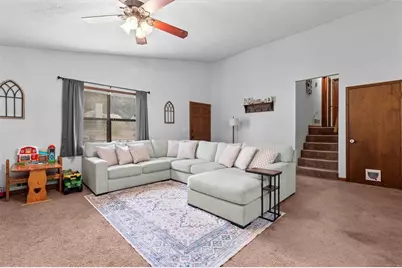 85 S Meadowcliff Cir, Carrollton, GA 30117 - Photo 3