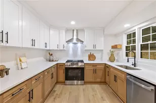 732 Dukehart Ct, Stone Mountain, GA 30083 - Photo 3
