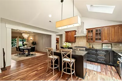 5680 Lake Forrest Drive NW, Sandy Springs, GA 30342 - Photo 13
