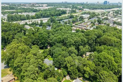 5680 Lake Forrest Drive NW, Sandy Springs, GA 30342 - Photo 65