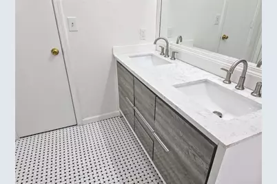 2620 Logan Way, Lawrenceville, GA 30043 - Photo 19
