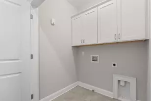 6654 Sterling Dr, Atlanta, GA 30328 - Photo 29