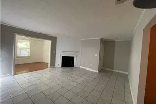 906 Parkaire Crossing, Marietta, GA 30068 - Photo 3