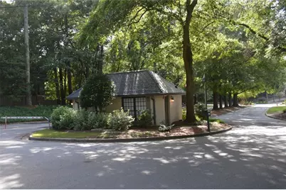 68 La Rue Place NW, Atlanta, GA 30327 - Photo 33