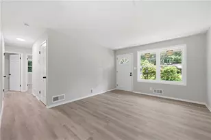 4913 Bartlett Rd, Forest Park, GA 30297 - Photo 5