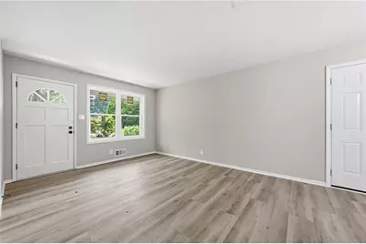 4913 Bartlett Road, Forest Park, GA 30297 - Photo 7