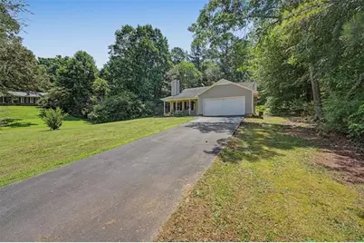 369 S Sequoyah Circle NE, Calhoun, GA 30701 - Photo 5