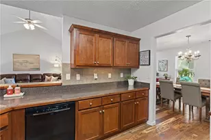 517 Annslee Ln, Loganville, GA 30052 - Photo 9
