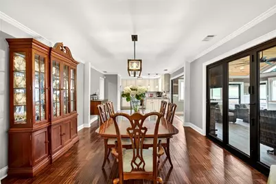 505 Wyncourtney Drive, Sandy Springs, GA 30328 - Photo 13
