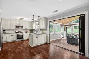 505 Wyncourtney Dr, Sandy Springs, GA 30328 - Photo 3