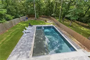 2065 Claude St NW, Atlanta, GA 30318 - Photo 37