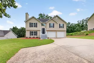 2726 Sawyer Mill Dr, Gainesville, GA 30507 - Photo 3