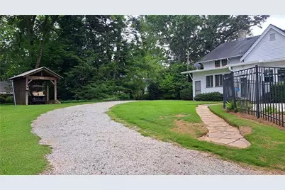 1025 Main Street, Stone Mountain, GA 30083 - Photo 19