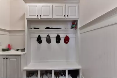 11037 Estates Circle, Alpharetta, GA 30022 - Photo 13