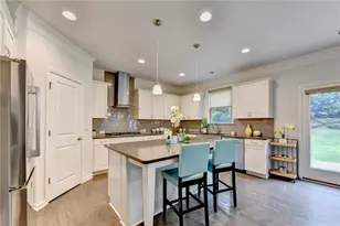 1055 Grove Valley Dr, Cumming, GA 30041 - Photo 17