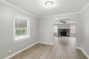 1036 Glendale Dr, Atlanta, GA 30344 - Photo 9