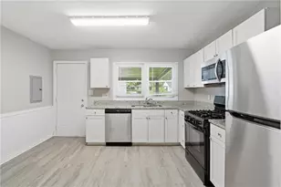 1036 Glendale Dr, Atlanta, GA 30344 - Photo 11