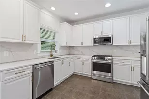 1711 Summit Glen Ln, Atlanta, GA 30329 - Photo 7