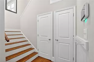 2493 Burtz St NW, Atlanta, GA 30318 - Photo 23