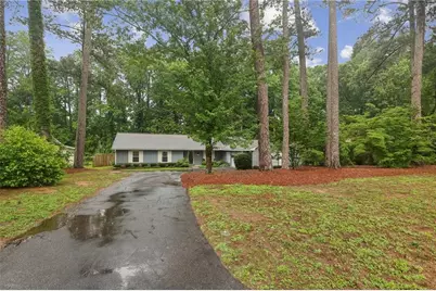 2862 Dunnington Circle, Atlanta, GA 30341 - Photo 25