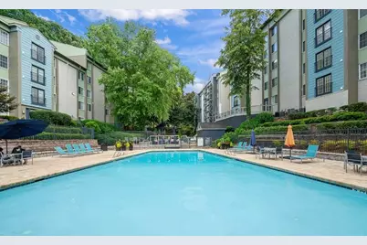 5555 Roswell Road NE #13, Sandy Springs, GA 30342 - Photo 11
