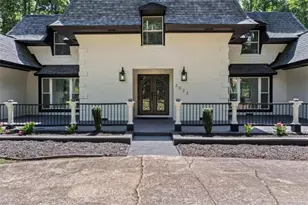 2023 Stoneleigh Dr, Stone Mountain, GA 30087 - Photo 3