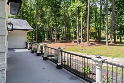 2023 Stoneleigh Drive, Stone Mountain, GA 30087 - Photo 7