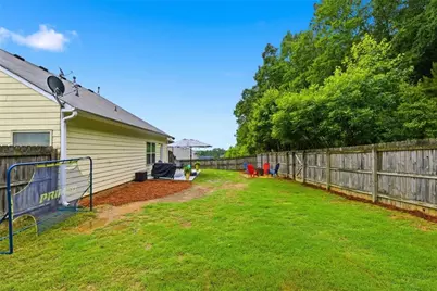 1048 Sutherland Drive, Winder, GA 30680 - Photo 5