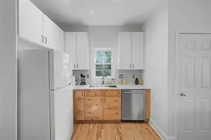 1450 Sylvan Cir NE, Atlanta, GA 30319 - Photo 9
