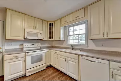 3318 Shorelake Drive, Tucker, GA 30084 - Photo 9