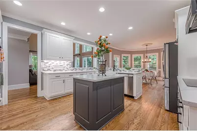 10425 High Falls Circle, Johns Creek, GA 30022 - Photo 11