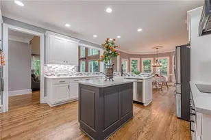 10425 High Falls Cir, Johns Creek, GA 30022 - Photo 11