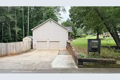 900 Clearbrook Course SW, Marietta, GA 30064 - Photo 3