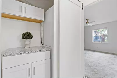 3510 Roswell Road #APT C2, Atlanta, GA 30305 - Photo 17