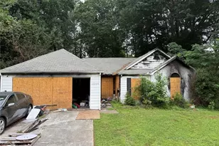 1544 Canberra Dr, Stone Mountain, GA 30088 - Photo 1
