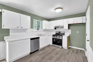 5409 Biffle Downs Rd, Stone Mountain, GA 30088 - Photo 15