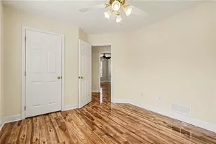 955 Pebble Bend Dr, Grayson, GA 30017 - Photo 29