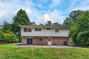 2648 Bent Hickory Dr SE, Smyrna, GA 30082 - Photo 5