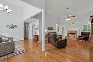 202 Academy Woods Dr, Jefferson, GA 30549 - Photo 5