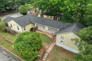1318 Eason St NW, Atlanta, GA 30314 - Photo 9