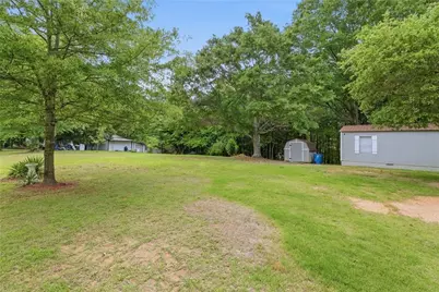 1386 Etheridge Drive, Auburn, GA 30011 - Photo 5