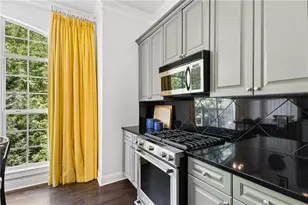 2690 Rivers Edge Dr NE, Atlanta, GA 30324 - Photo 15
