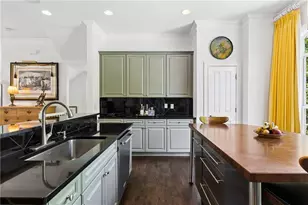 2690 Rivers Edge Dr NE, Atlanta, GA 30324 - Photo 11