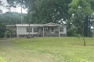 749 Chambers Rd, Commerce, GA 30530 - Photo 1