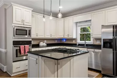1104 Chantilly Crescent NE, Atlanta, GA 30324 - Photo 11